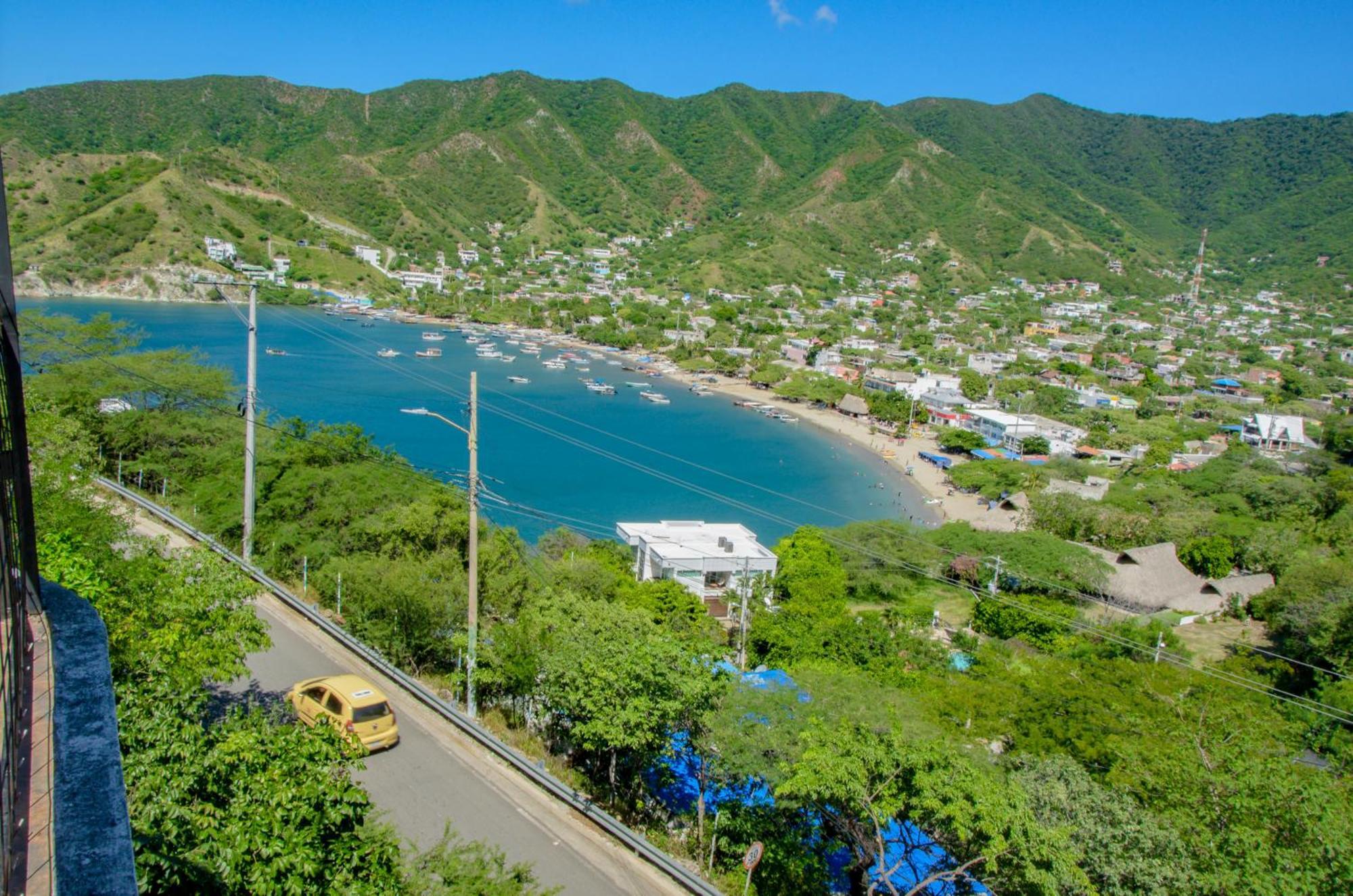 Отель Playa Alta Mar Таганга Экстерьер фото