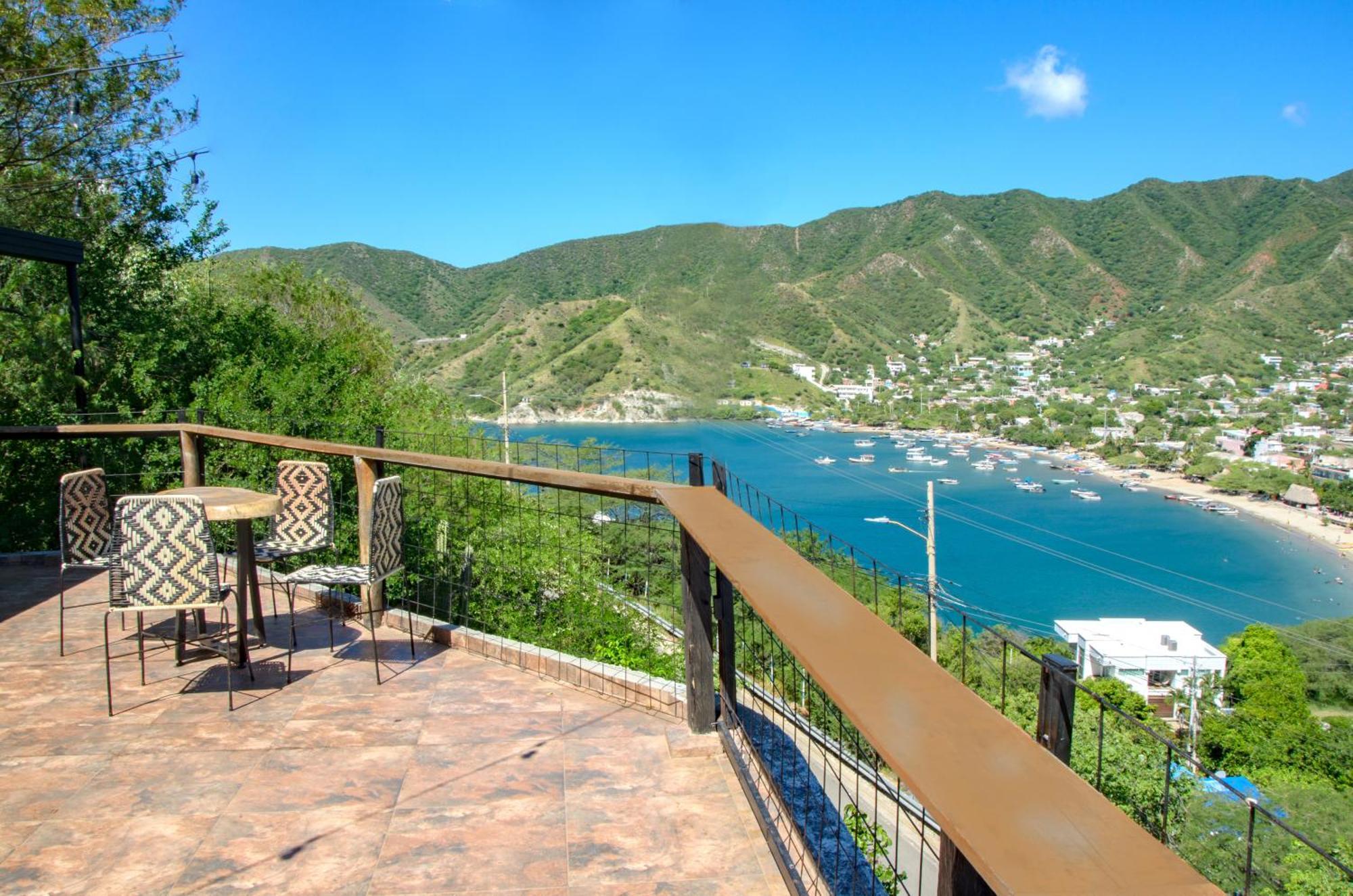 Отель Playa Alta Mar Таганга Экстерьер фото