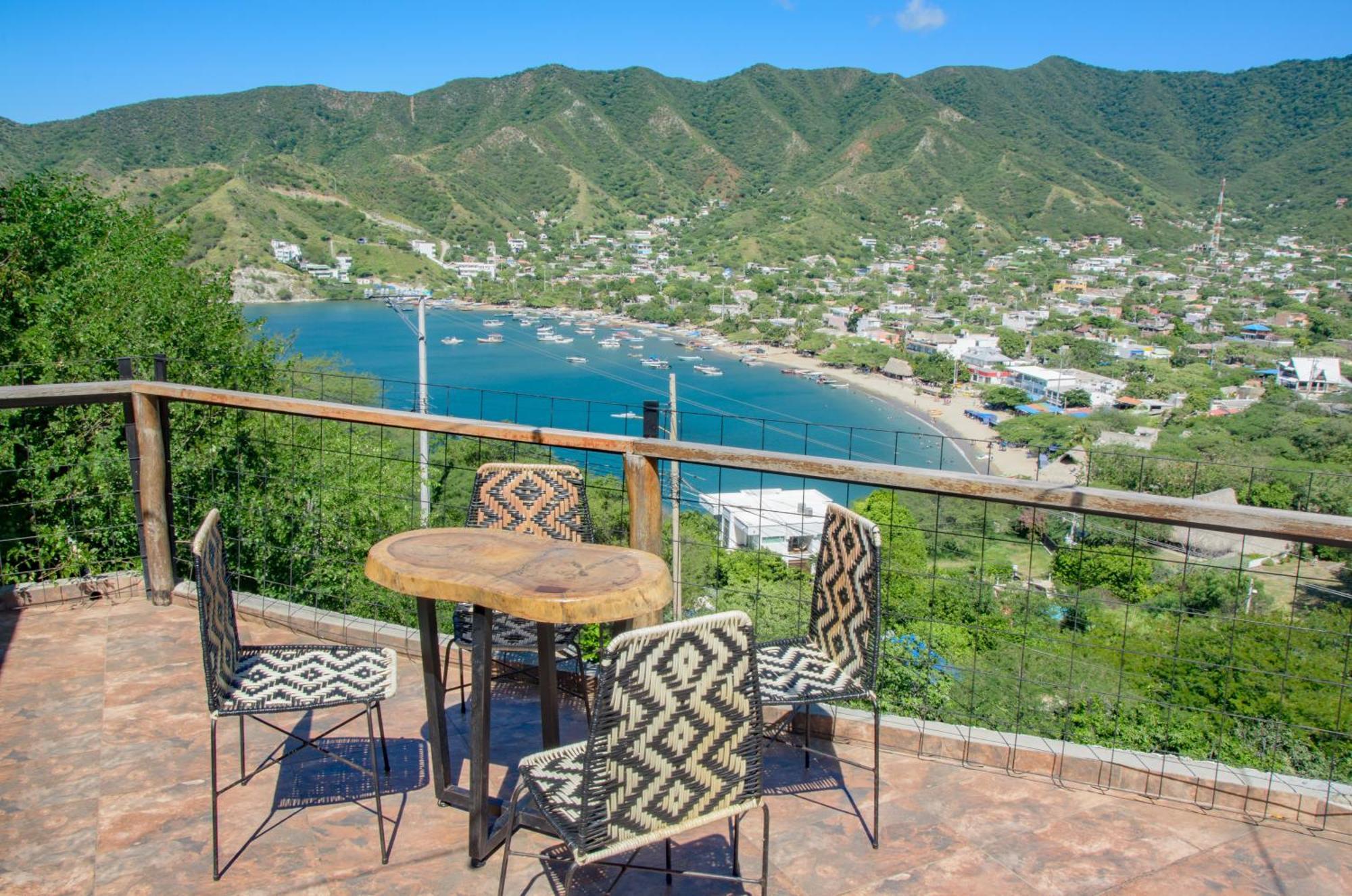 Отель Playa Alta Mar Таганга Экстерьер фото