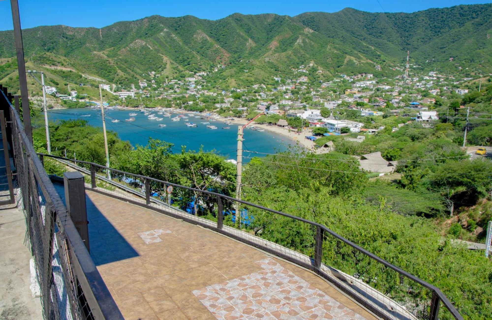 Отель Playa Alta Mar Таганга Экстерьер фото